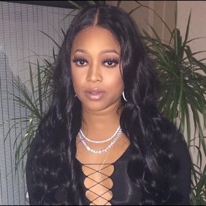 Meet your Posher, Jonique